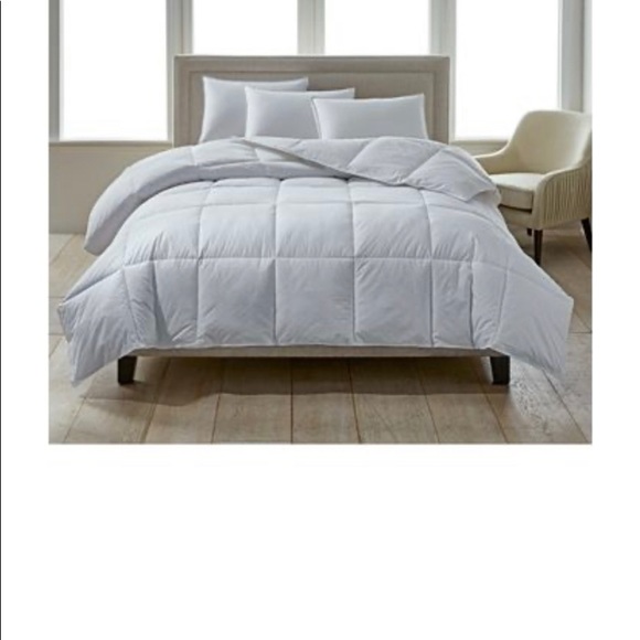 - Hotel collection down alternative size full - Picture 1 of 4